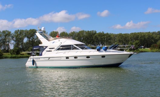Fairline Phantom 41, Motor Yacht for sale by White Whale Yachtbrokers - Limburg