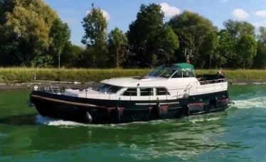 Linssen Grand Sturdy 500 AC, Motor Yacht  for sale by White Whale Yachtbrokers - Sneek