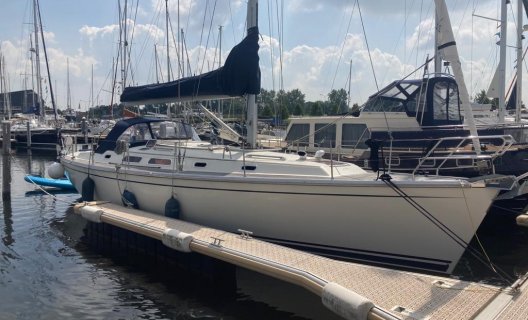 Hanse 411, Segelyacht for sale by White Whale Yachtbrokers - Willemstad