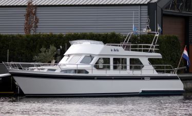 Smelne 1240 Flybridge, Motor Yacht  for sale by White Whale Yachtbrokers - Sneek
