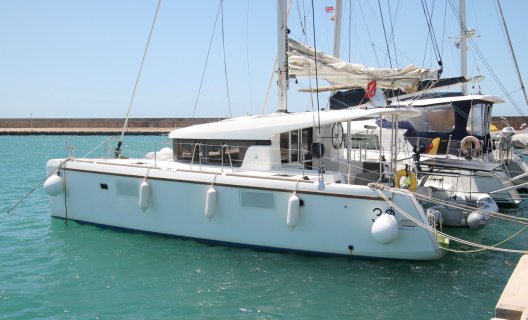 Lagoon 39 Owners Version, Multihull zeilboot for sale by White Whale Yachtbrokers - Almeria