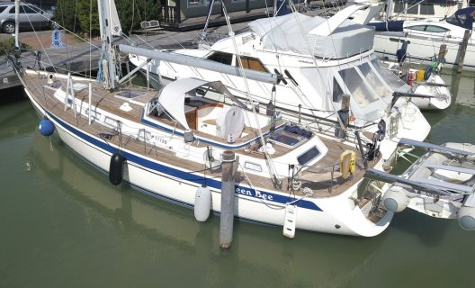 Hallberg-Rassy 43, Zeiljacht for sale by White Whale Yachtbrokers - Finland