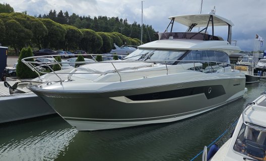 Prestige 520, Motorjacht for sale by White Whale Yachtbrokers - Finland