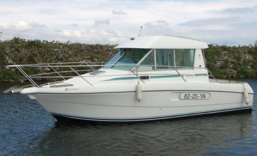 Jeanneau Merry Fisher 800 Cruising, Motorjacht for sale by White Whale Yachtbrokers - Willemstad