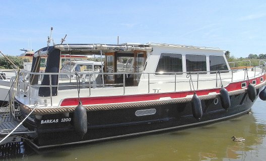 Barkas 1200 OK, Motorjacht for sale by White Whale Yachtbrokers - Willemstad