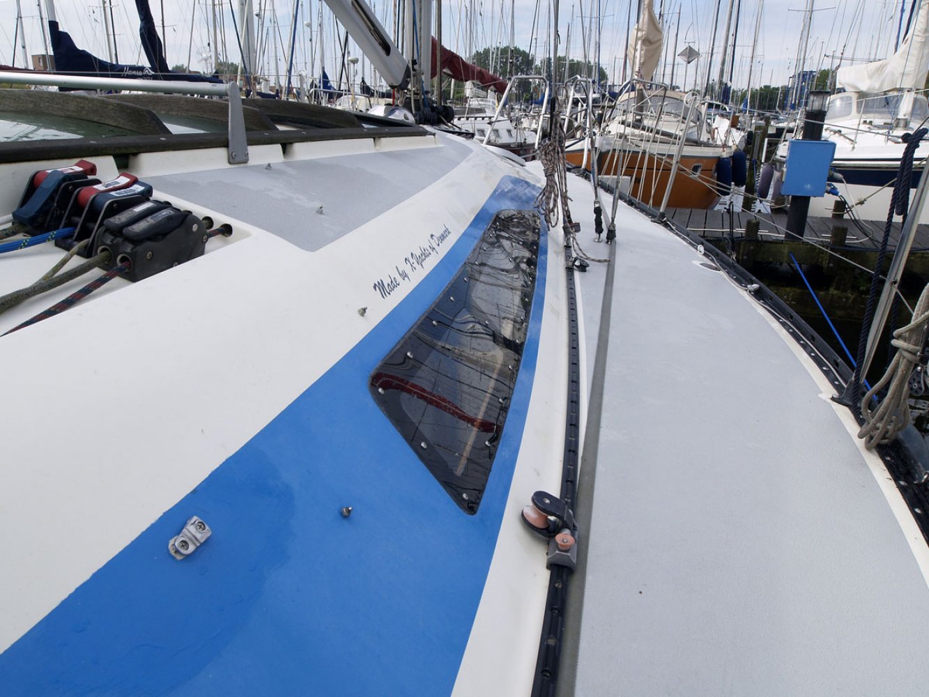 x 95 sailboat for sale