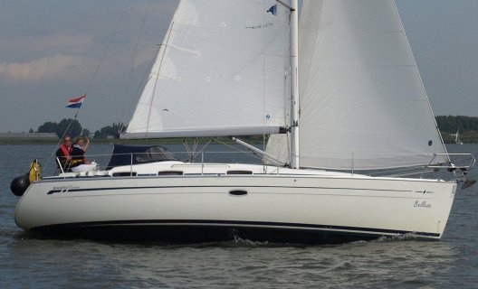 Bavaria 37 Cruiser, Segelyacht for sale by White Whale Yachtbrokers - Willemstad