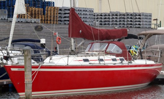 Friendship 38, Segelyacht for sale by White Whale Yachtbrokers - Sneek