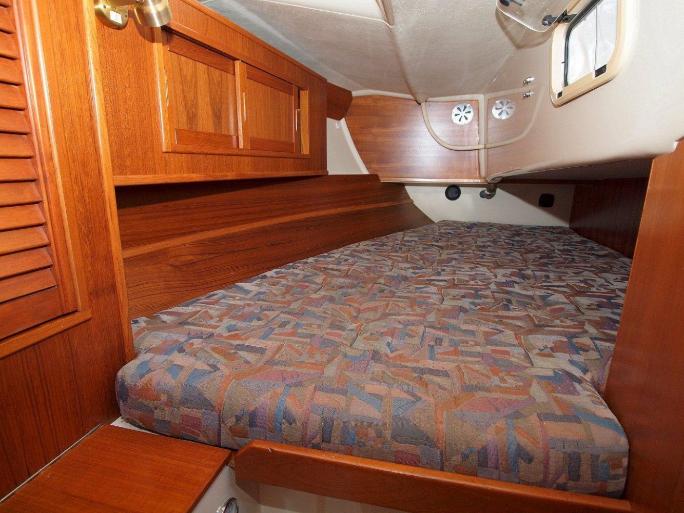 comfortina 32 sailboat