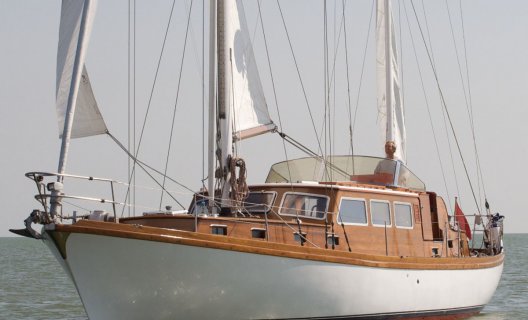Nicholson Ketch, Segelyacht for sale by White Whale Yachtbrokers - Enkhuizen