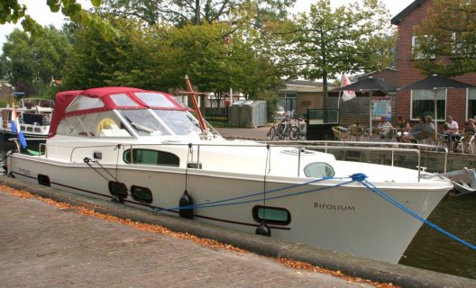 Delphia Escape 1050 Cabrio, Motorjacht for sale by White Whale Yachtbrokers - Willemstad