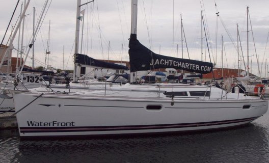 Jeanneau SO 39i Performance, Zeiljacht for sale by White Whale Yachtbrokers - Willemstad