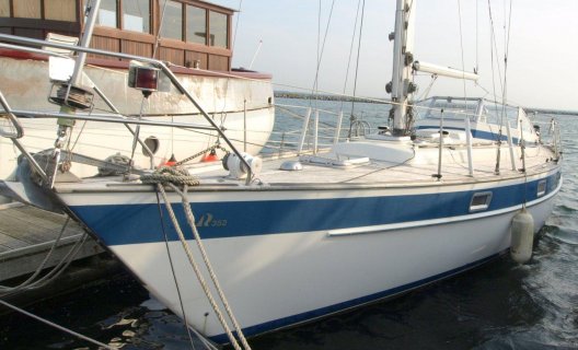 Hallberg Rassy 352, Zeiljacht for sale by White Whale Yachtbrokers - Willemstad