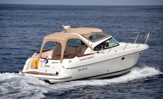 Jeanneau Prestige 34 Diesel, Motor Yacht for sale by White Whale Yachtbrokers - Enkhuizen