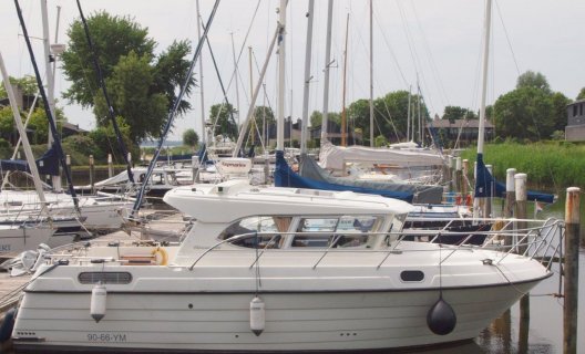 Viknes 880, Motorjacht for sale by White Whale Yachtbrokers - Willemstad