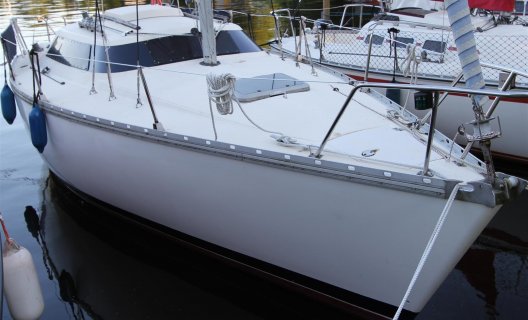 Jeanneau Fantasia 27, Segelyacht for sale by White Whale Yachtbrokers - Sneek