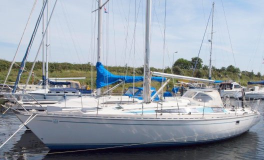 Dufour 39, Sailing Yacht for sale by White Whale Yachtbrokers - Willemstad