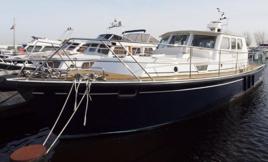 Pilot 38, Motorjacht for sale by White Whale Yachtbrokers - Willemstad