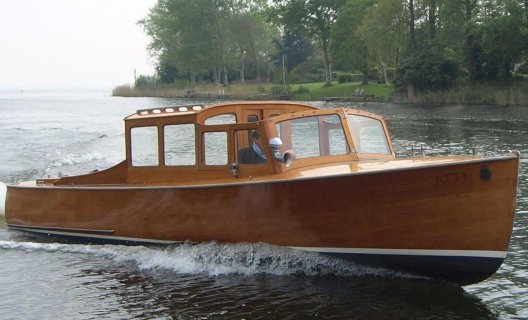 Ostlund Saloonboat, Traditional/classic motor boat for sale by White Whale Yachtbrokers - Willemstad