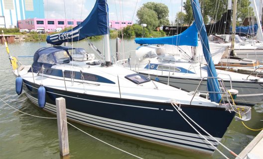 X-Yachts X-332, Sailing Yacht for sale by White Whale Yachtbrokers - Sneek
