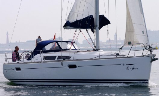 Jeanneau SO 39i, Sailing Yacht for sale by White Whale Yachtbrokers - Sneek