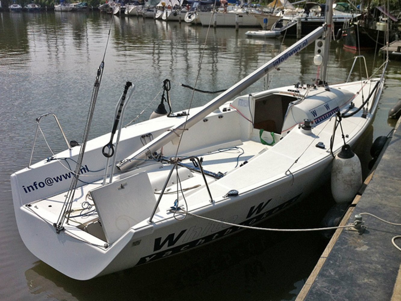 platu 25 yacht