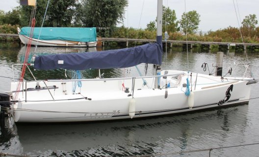 Beneteau First Class 7.5, Segelyacht for sale by White Whale Yachtbrokers - Willemstad