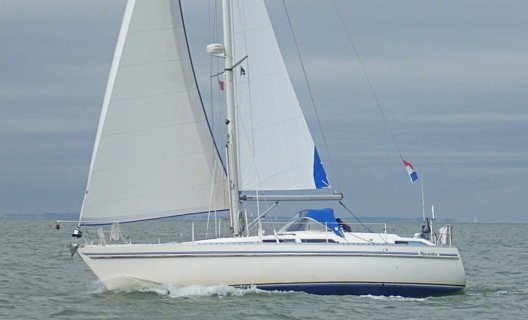 Moody 37, Segelyacht for sale by White Whale Yachtbrokers - Enkhuizen