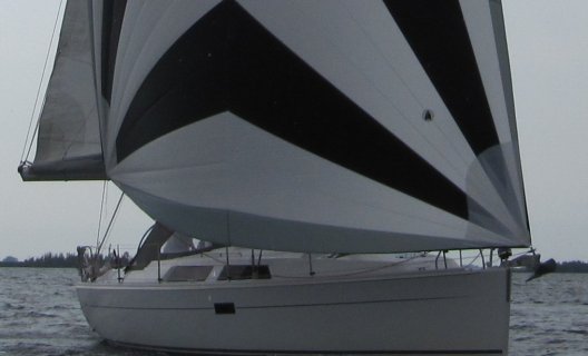 Hanse 375, Segelyacht for sale by White Whale Yachtbrokers - Willemstad