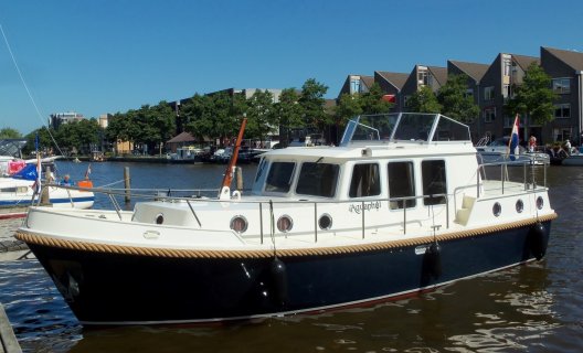 Vripack Kotter 965 AK, Motoryacht for sale by White Whale Yachtbrokers - Sneek