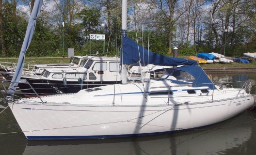 Dufour 32 Classic, Superjacht zeil for sale by White Whale Yachtbrokers - Willemstad