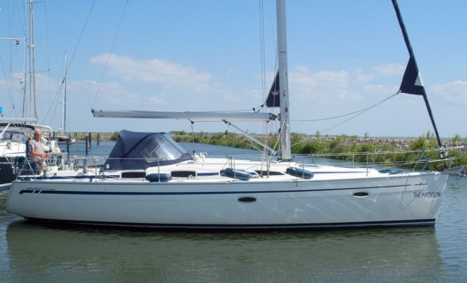 Bavaria 40-3 Cruiser, Segelyacht for sale by White Whale Yachtbrokers - Sneek