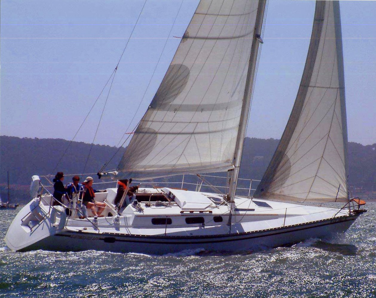 Return Of The Legend 37 Hunter Legend 37.5 verkauft | White Whale Yachtbrokers