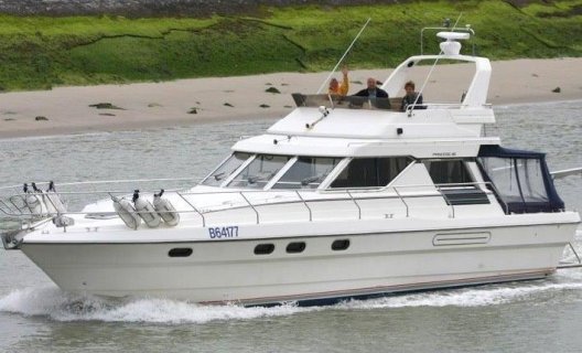 Princess 45 Fly (Engines 2011), Motorjacht for sale by White Whale Yachtbrokers - Willemstad