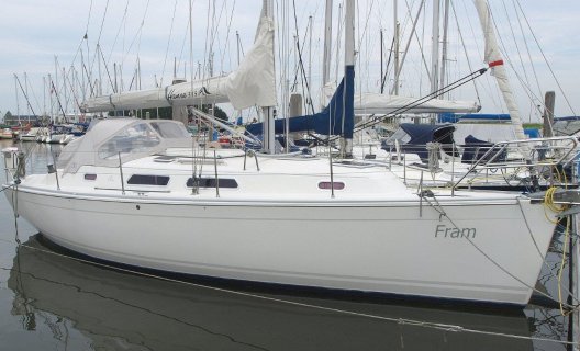 Hanse 315, Zeiljacht for sale by White Whale Yachtbrokers - Willemstad