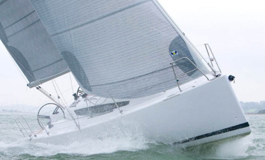 Elan 320, Sailing Yacht for sale by White Whale Yachtbrokers - Willemstad