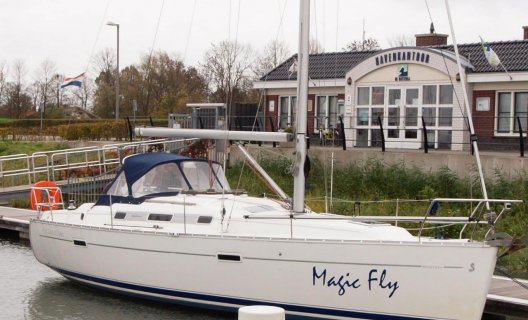 Beneteau Oceanis 343 Clipper, Zeiljacht for sale by White Whale Yachtbrokers - Willemstad