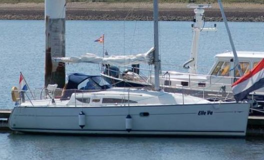 Jeanneau SO 32, Zeiljacht for sale by White Whale Yachtbrokers - Willemstad