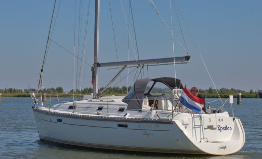 Beneteau Oceanis 331 Clipper, Sailing Yacht for sale by White Whale Yachtbrokers - Enkhuizen