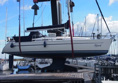 Bavaria 36 - 3 Cruiser, Sailing Yacht for sale by Wehmeyer Yacht Brokers