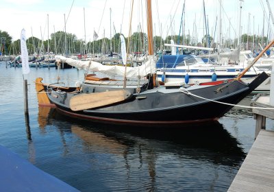 Schokker Vreedenburgh, Plat- en rondbodem, ex-beroeps zeilend for sale by Wehmeyer Yacht Brokers
