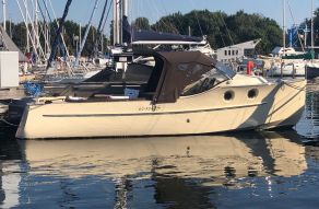 Oud Huijzer 700 Cabine