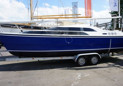 Macgregor 26 M, Zeiljacht for sale by Wehmeyer Yacht Brokers