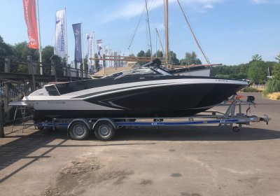 Glastron GT 245, Speedboat and sport cruiser for sale by Wehmeyer Yacht Brokers