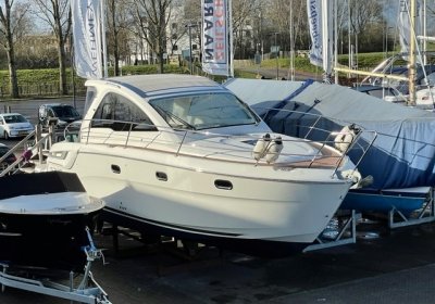 Bavaria 34 Sport HT, Motorjacht for sale by Wehmeyer Yacht Brokers