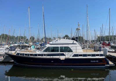 Aquastar 45 - 48, Motoryacht for sale by Wehmeyer Yacht Brokers