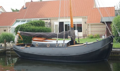 Staverse Jol 800, Plat- en rondbodem, ex-beroeps zeilend for sale by 