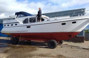 Explorer 44 AC