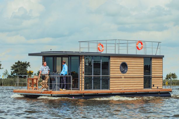 La Mare Houseboat Apartboat L