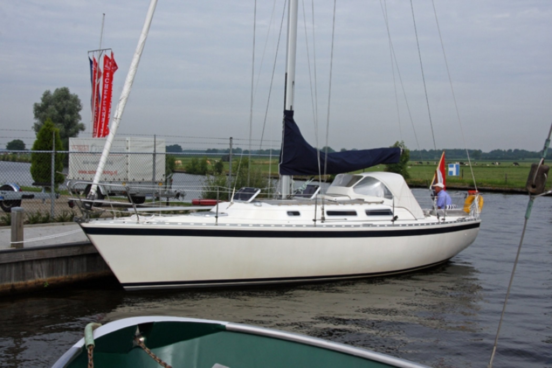 brand Bestudeer Middag eten Boats offer – Schepenkring Yachtbrokers